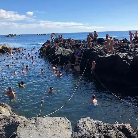 Quarto em Acomodações Particulares Viegas Açores