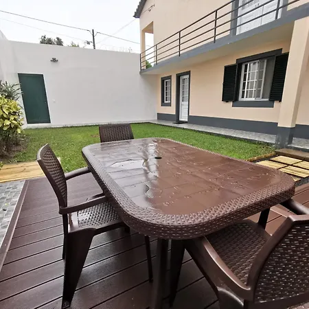 Quarto em Acomodações Particulares Viegas Açores