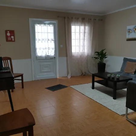 Quarto em Acomodações Particulares Viegas *